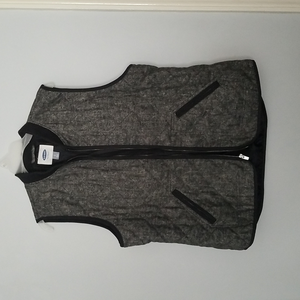 Old Navy Chevron quilted vest